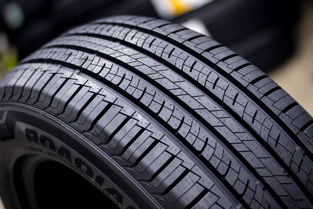 Neumático 235/65R17 NEXEN RO GTX XL 104H O.E