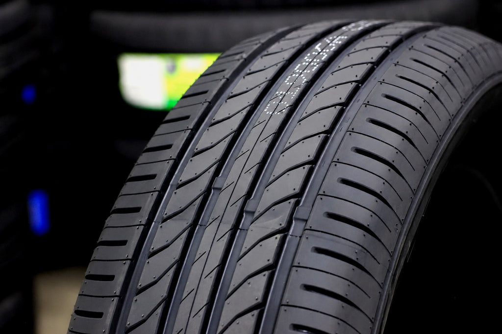 Neumático 215/60R17 96H RISEN RP68